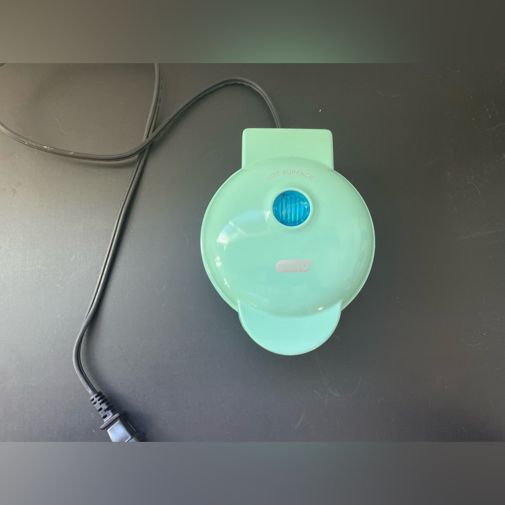 Dash Waffle Maker